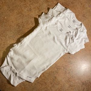 3pc Gerber onesie set